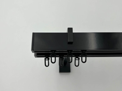 Карниз Quadrum Square line Заглушка 130 см подвійний чорний глянець (тримач 9-12 см)