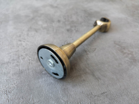 Карниз Quadrum Арезо 160 см одинарный антик открытый 19 мм гладкая (кольца с крючками)